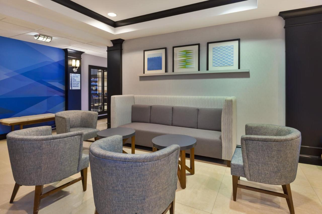 Holiday Inn Express Hotel & Suites Warminster-Horsham, An Ihg Hotel Εξωτερικό φωτογραφία