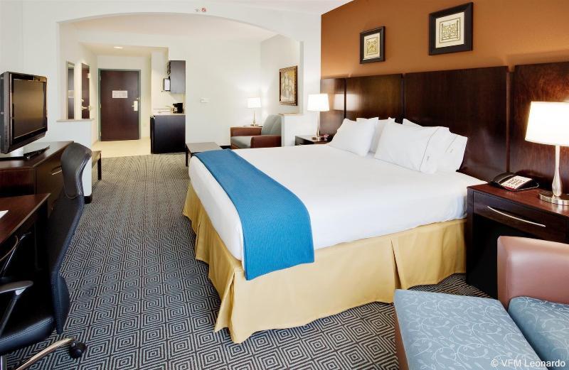 Holiday Inn Express Hotel & Suites Warminster-Horsham, An Ihg Hotel Εξωτερικό φωτογραφία